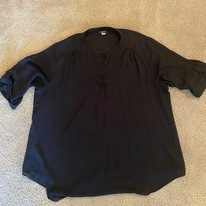 3/4 sleeve black shirt